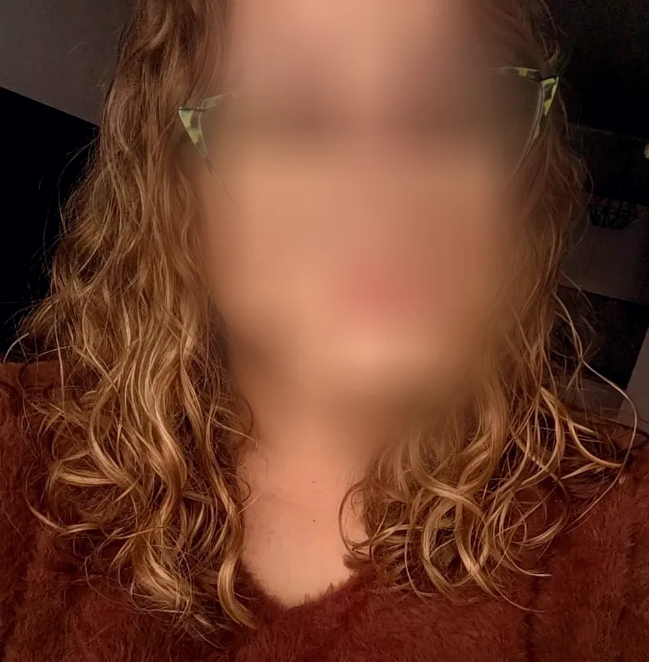 Anna, 29