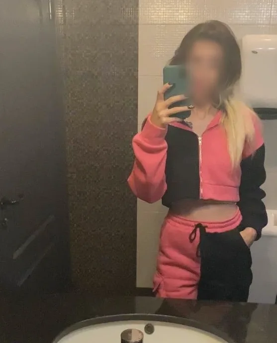 Laura, 30