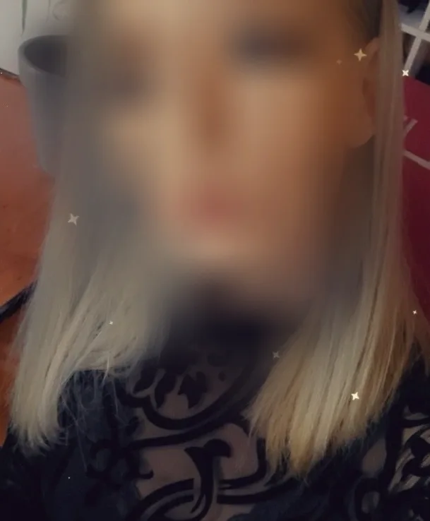Stefanie, 36